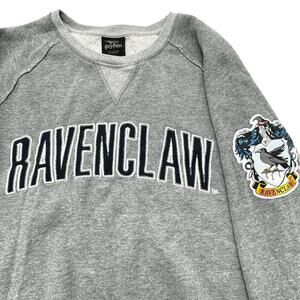 HARRY POTTER Small Gray Ravenclaw Sweatshirt‎ Crest Patch Universal Studios EUC